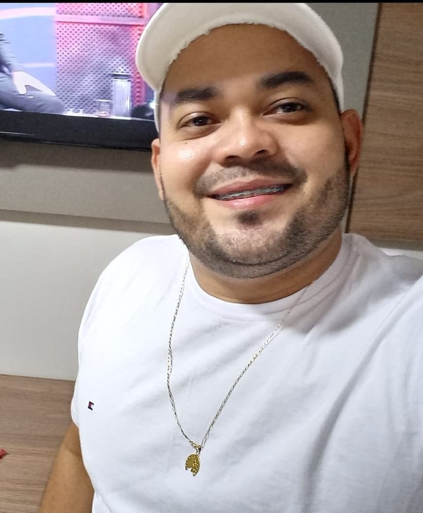 Não tinha nada a ver': vítima de chacina parou em bar para assistir a jogo  de sinuca, diz filho