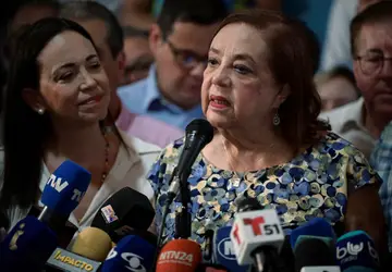 Corina Yoris durante coletiva de imprensa em Caracas, em 22 de mar
